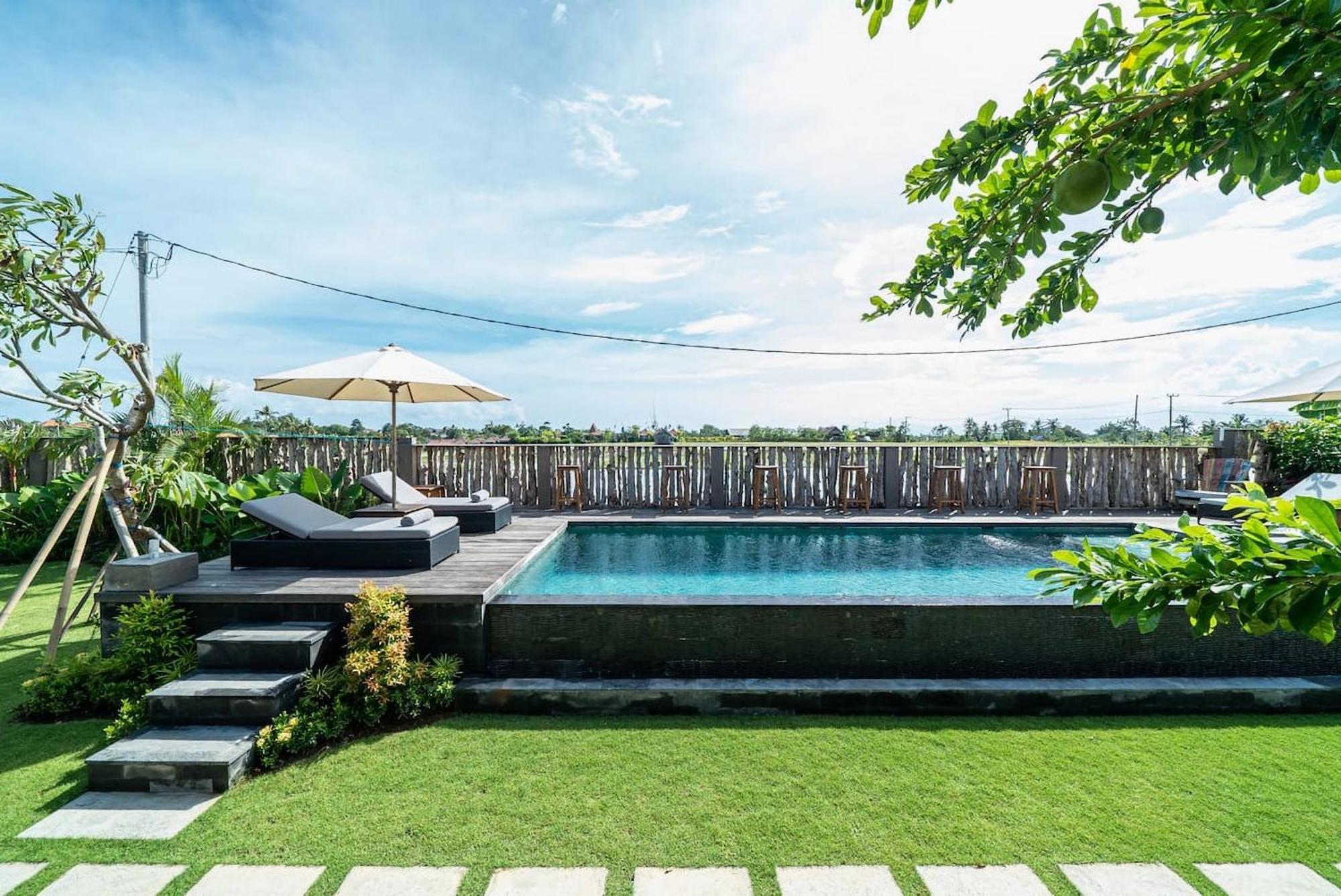 Lima Beach Inn Munggu المظهر الخارجي الصورة